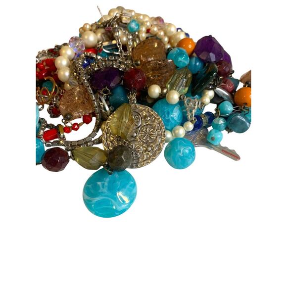 Lot I of Broken Scrap Assorted Jewelry Pieces Crafting Art 13.1 ounces - Picture 4 of 10